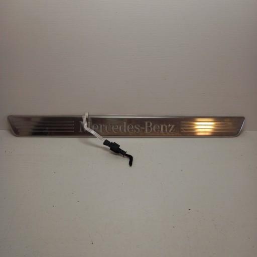 A2466800535 A1766800435 - W176 AMG накладка на поріг з підсвічуванням p + l хром