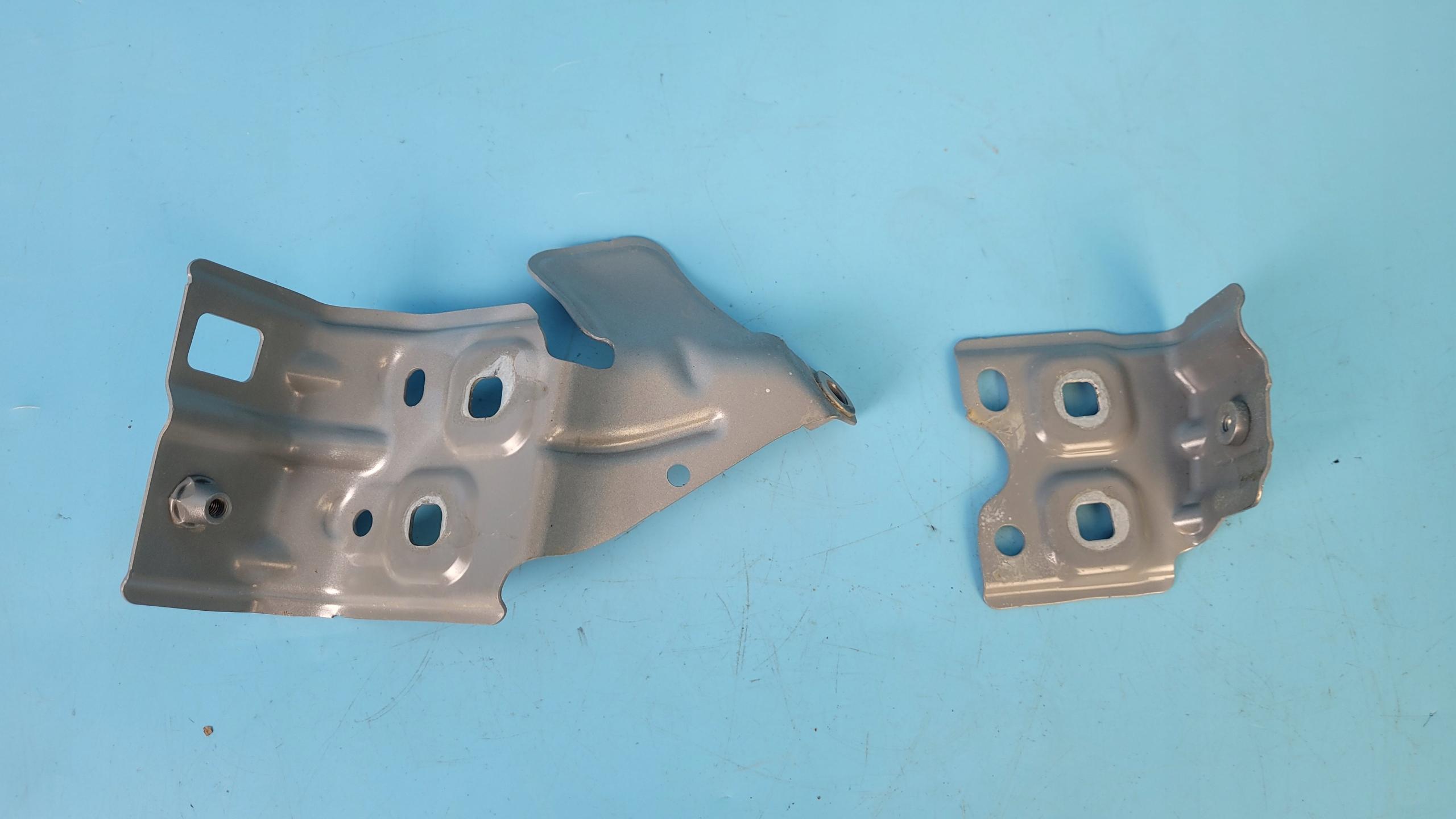 A1778802100 - W177 A220 20R крепление крыла левое A1778810100