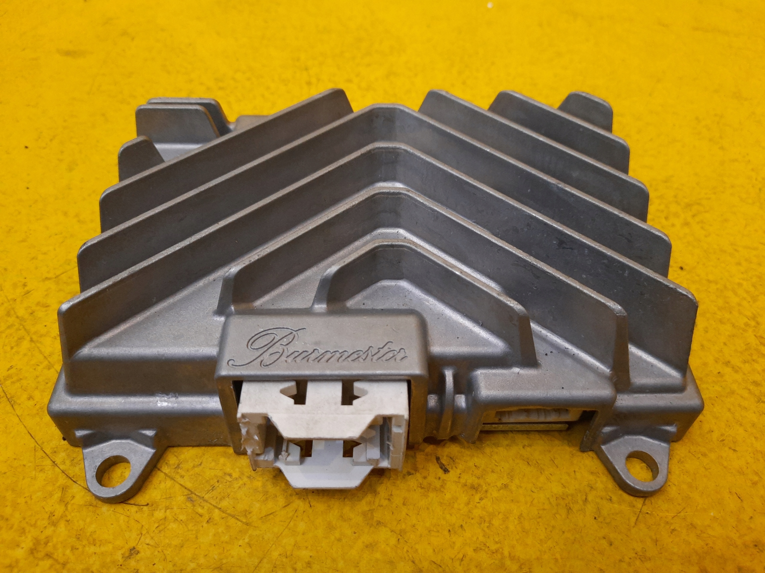 W223 W167 усилитель BURMESTER A2239058202