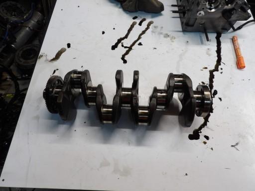 КОЛЕНВАЛ 03L101B 03G105212D