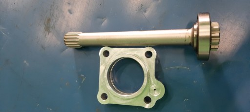 09300600044 - ПРОМІЖНИЙ ВАЛ ВІДБОРУ ПОТУЖНОСТІ ZF 12AS 2331 IT