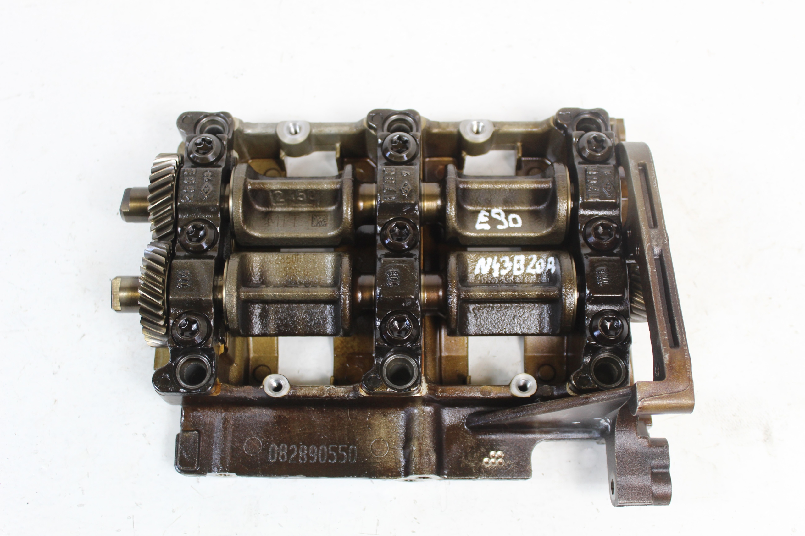 Балансировочные валы масляного насоса BMW E90 E81 2.0 B N43