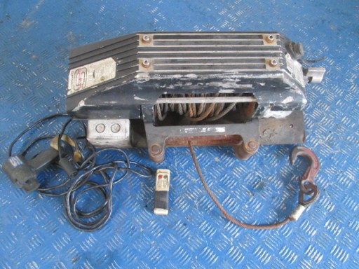 ЛЕБЕДКА для эвакуатора SUPERWINCH 12V + ДИСТАНЦИОННАЯ 40872кг