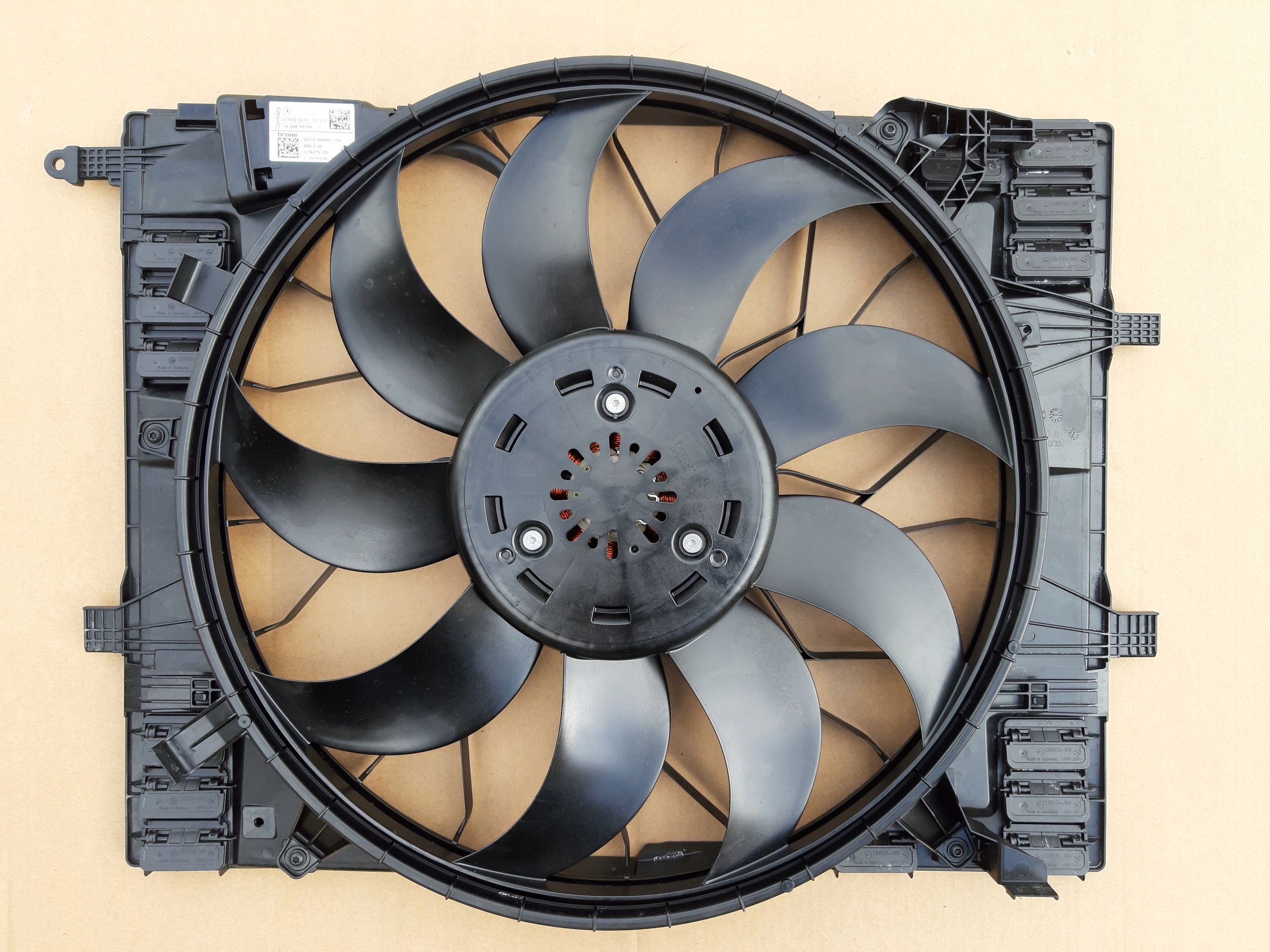 A0999063001 A0999061901 - Вентилятор 1000 ватт MERCEDES 213 W213 E53 AMG