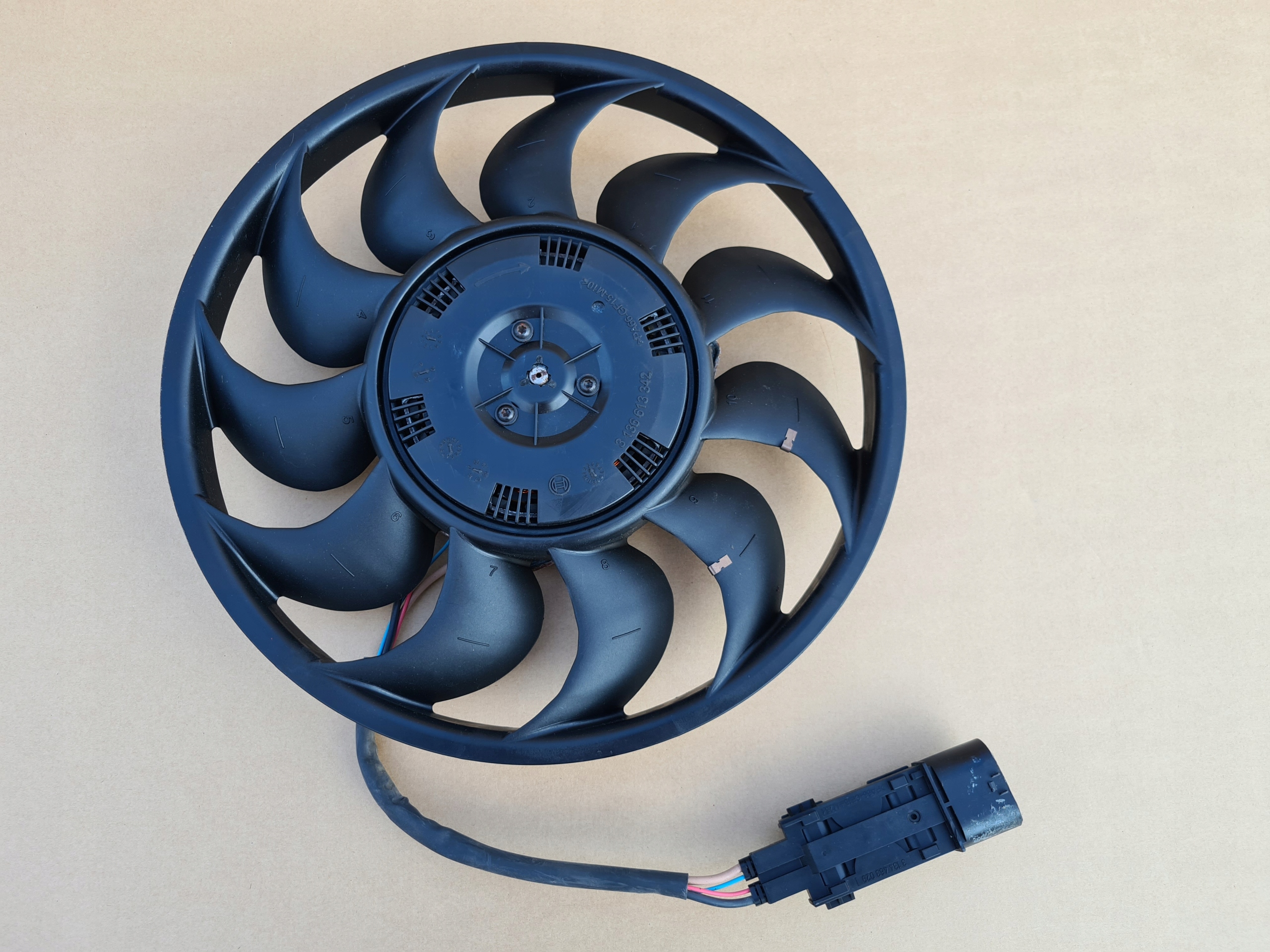 8K0959455H 8K0959501E - Вентилятор AUDI A4 S4 RS4 B8 8K A5 S5 RS5 8t Q5 8R