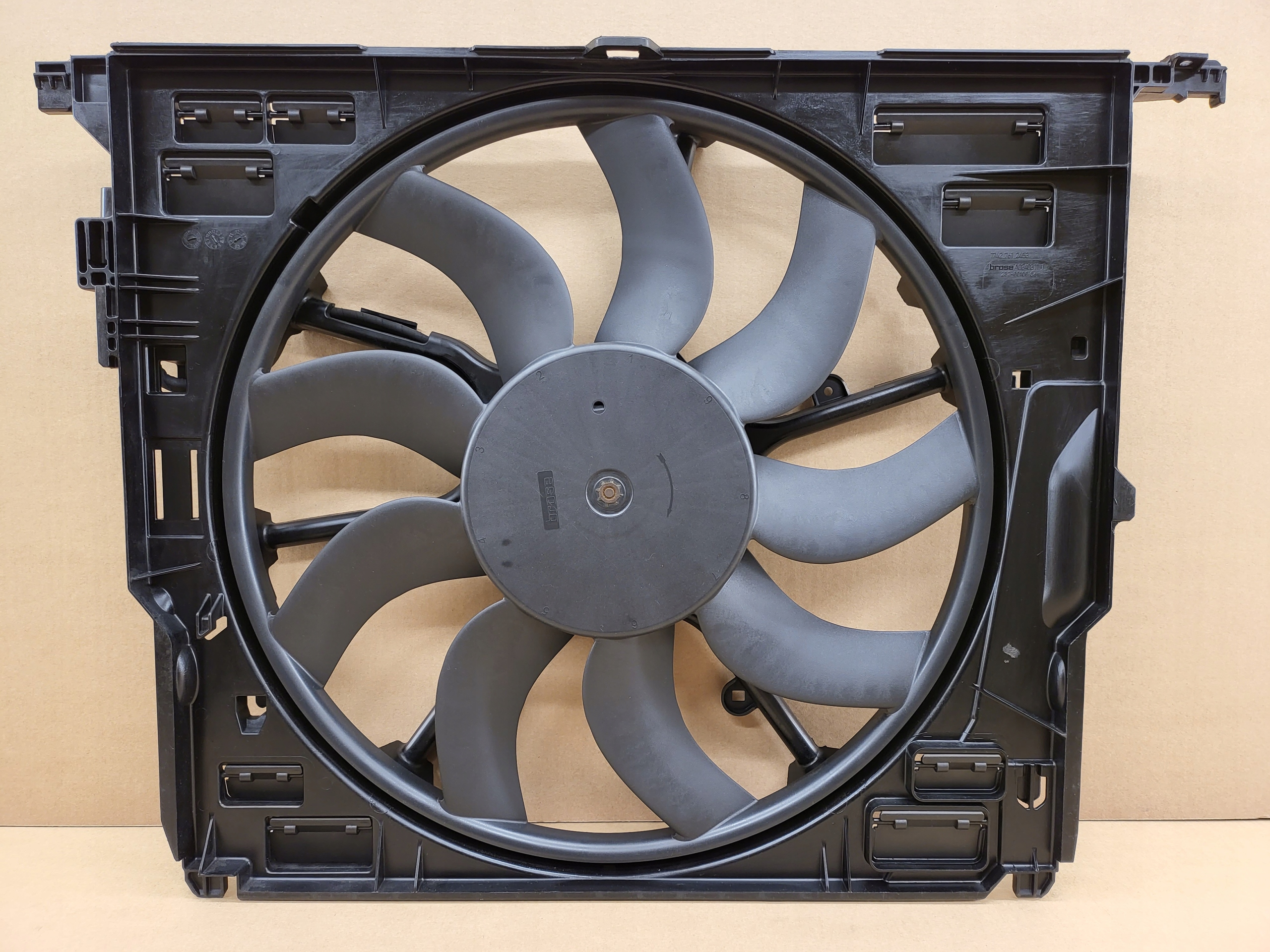 7599494 17427599494 - Вентилятор охлаждения BMW F01 F06 F07 F10 F12 F13 850 Вт