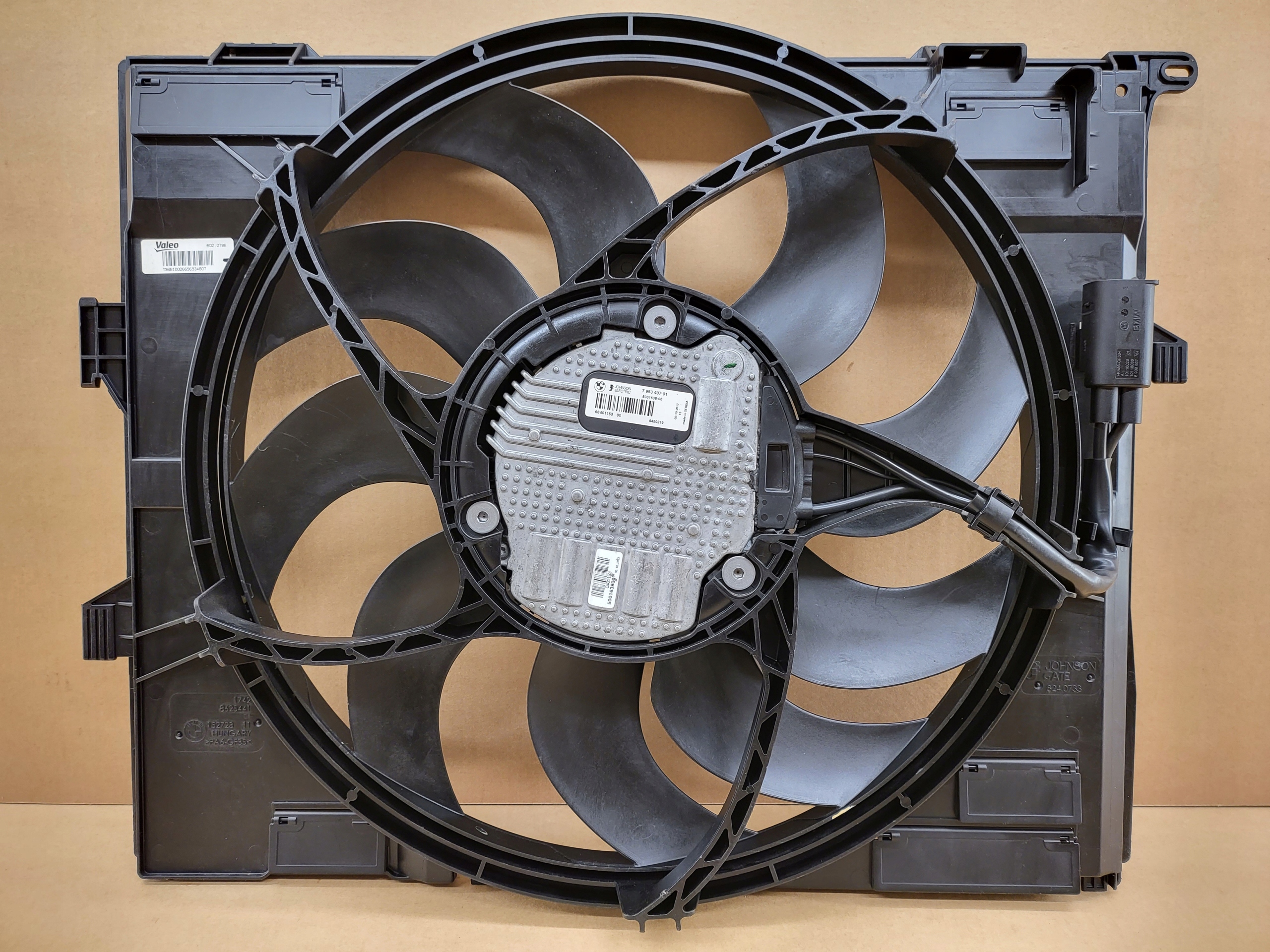 9834 17428625441 - Вентилятор охлаждения BMW F22 F23 F30 F31 F32 F34 F36 США