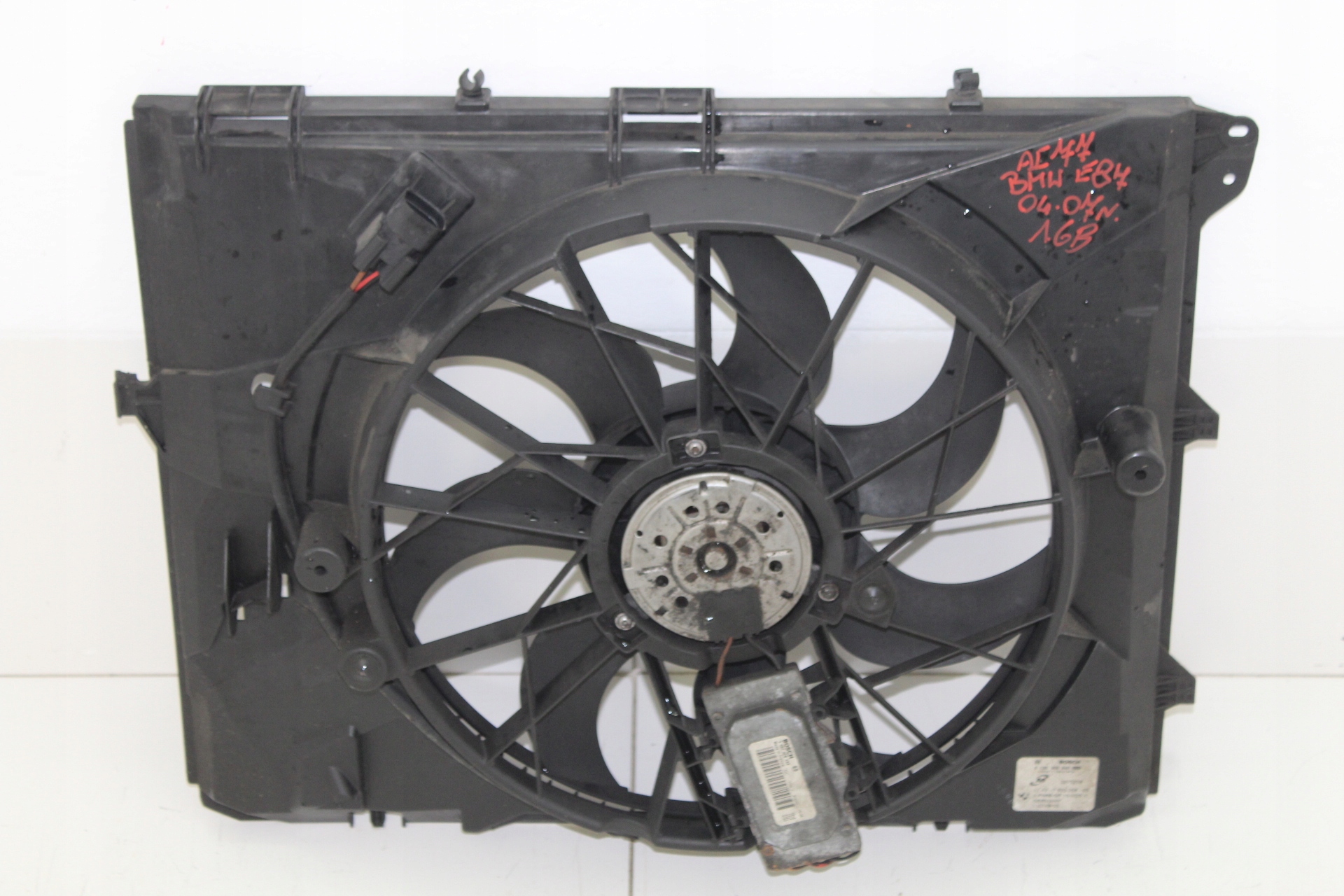 1137328144 - Вентилятор радиатора BMW E87 04-07R 1.6 B