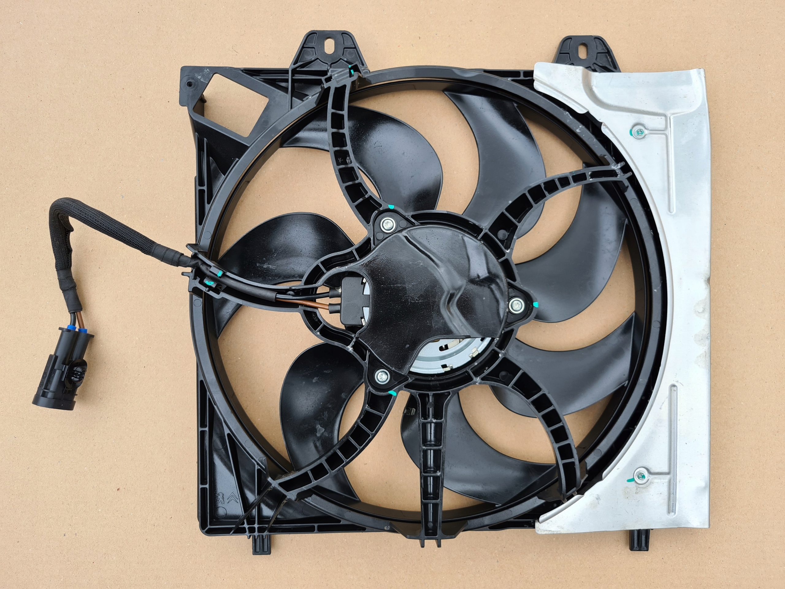 9827752980 - ВЕНТИЛЯТОР РАДИАТОРА OPEL CORSA F