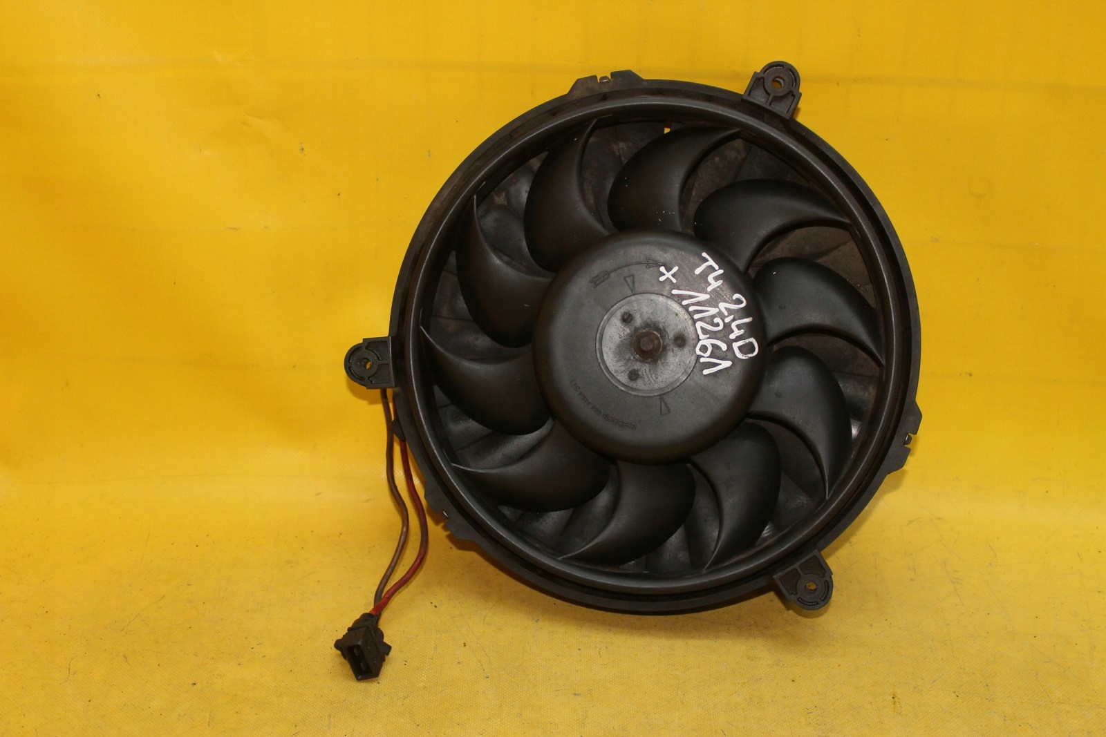 Вентилятор радиатора 701121166A VW T4 2.4 D