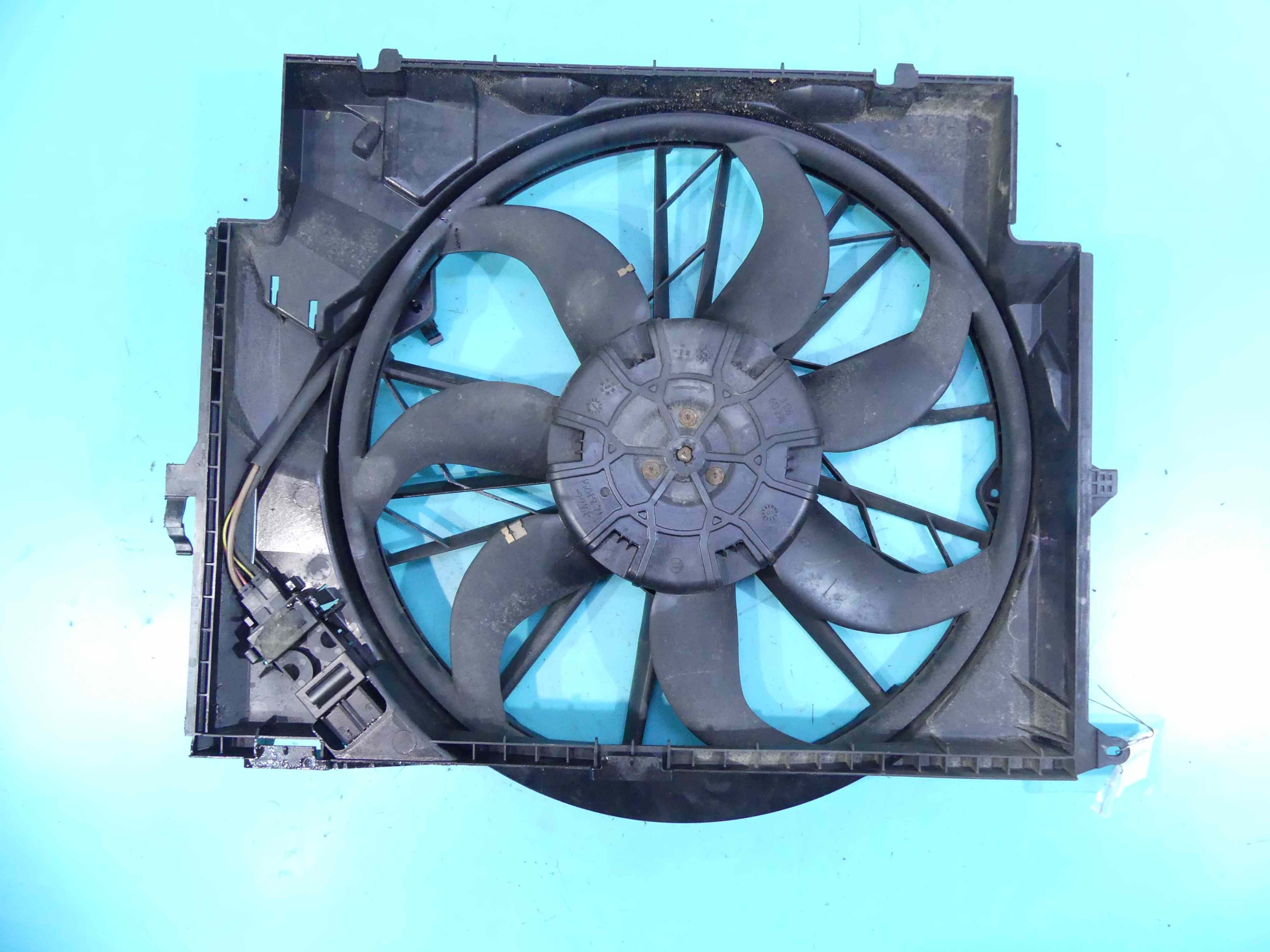 7561713, 1137328118 - Вентилятор радіатора 7561713 BMW E87 2.0 D 163KM