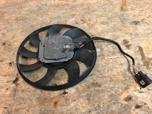 Вентилятор радиатора A6 C7 3.0 TDI 4H0959455AD