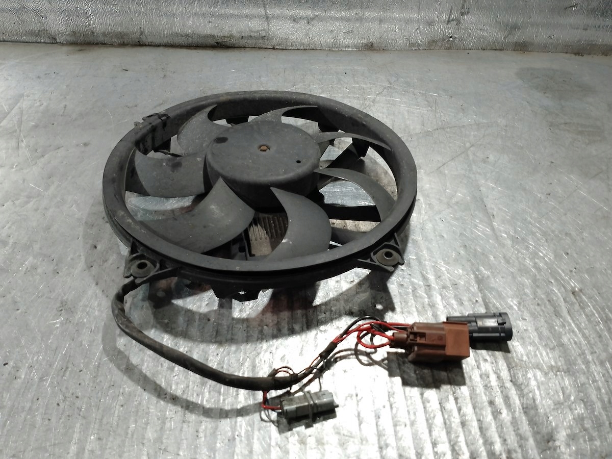 Вентилятор радиатора CITROEN C5 FL 9684229880 2.0