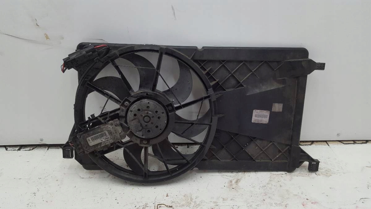 ВЕНТИЛЯТОР РАДИАТОРА FOCUS MK2 2006 3M5H8C607NA