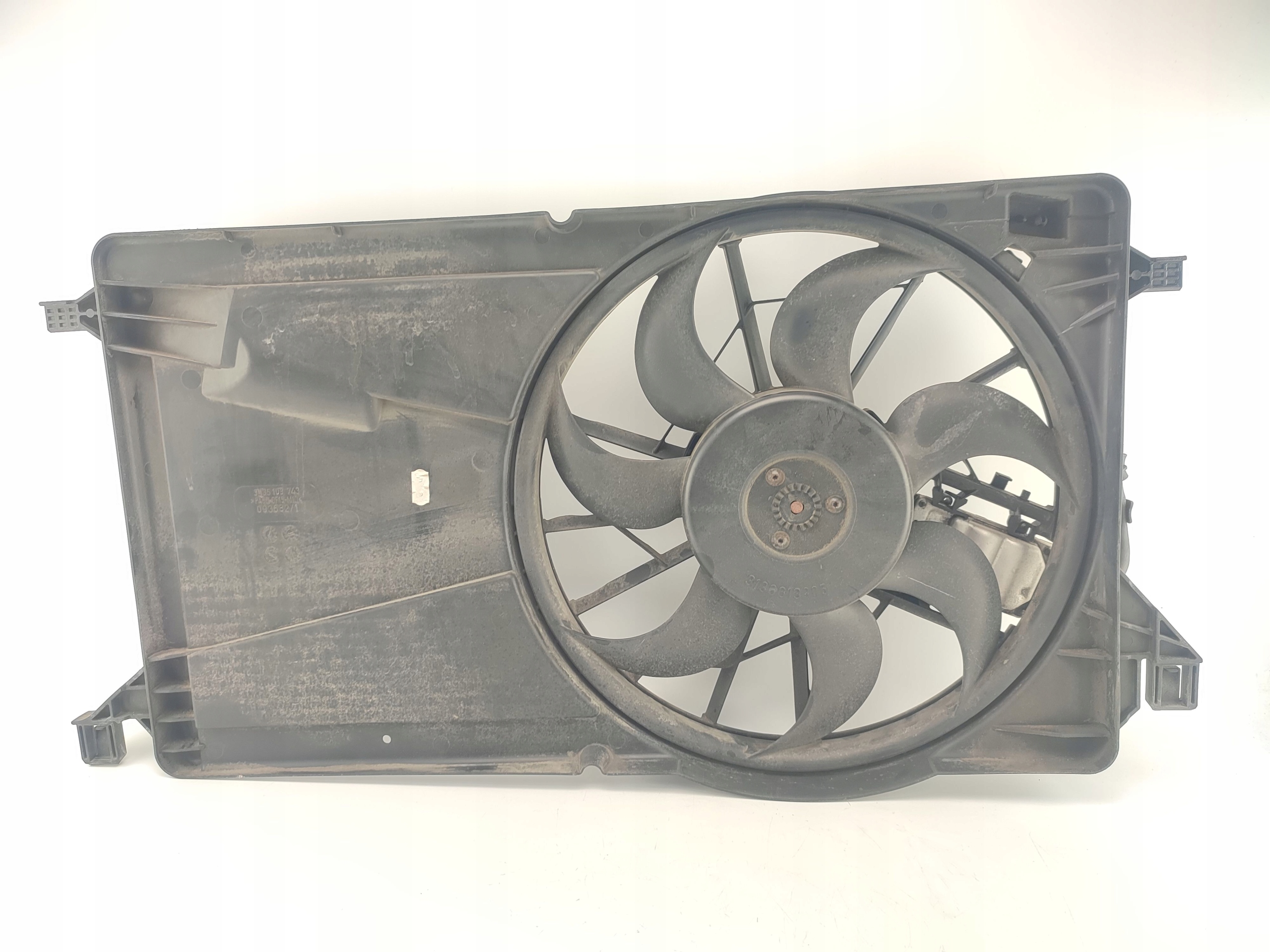 ВЕНТИЛЯТОР РАДІАТОРА FORD FOCUS MK2 3M5H-8C607-RJ