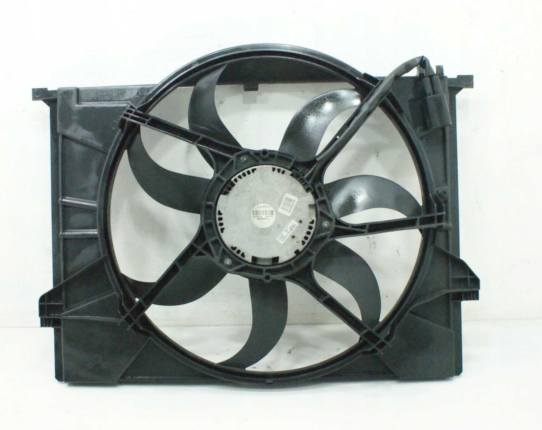 A2215000793 - Вентилятор радиатора Мерседес В221 В216 2215000793