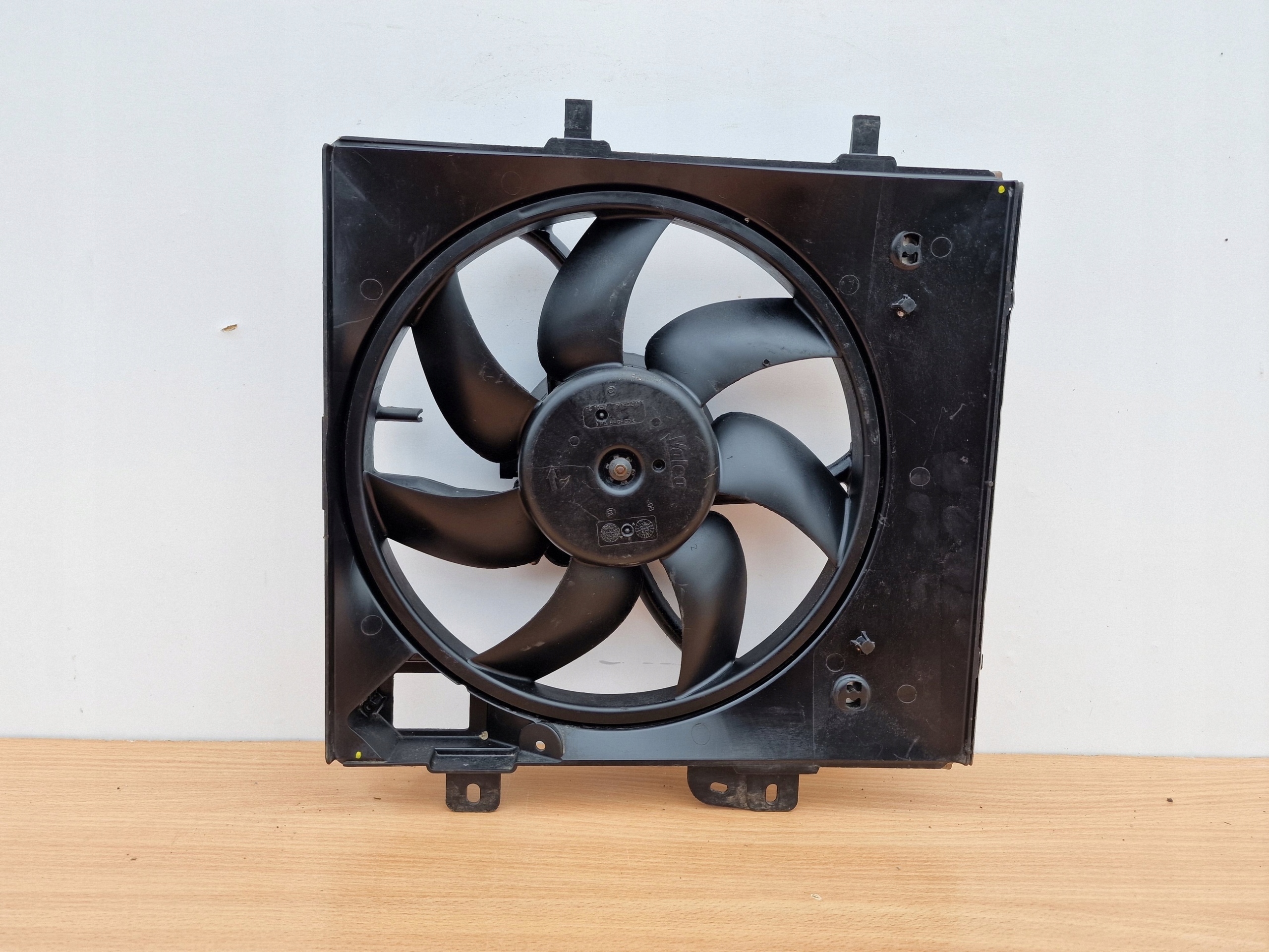 NRF-47336-ZS1 - Вентилятор радіатора PEUGEOT 208 2008 CITROEN C3