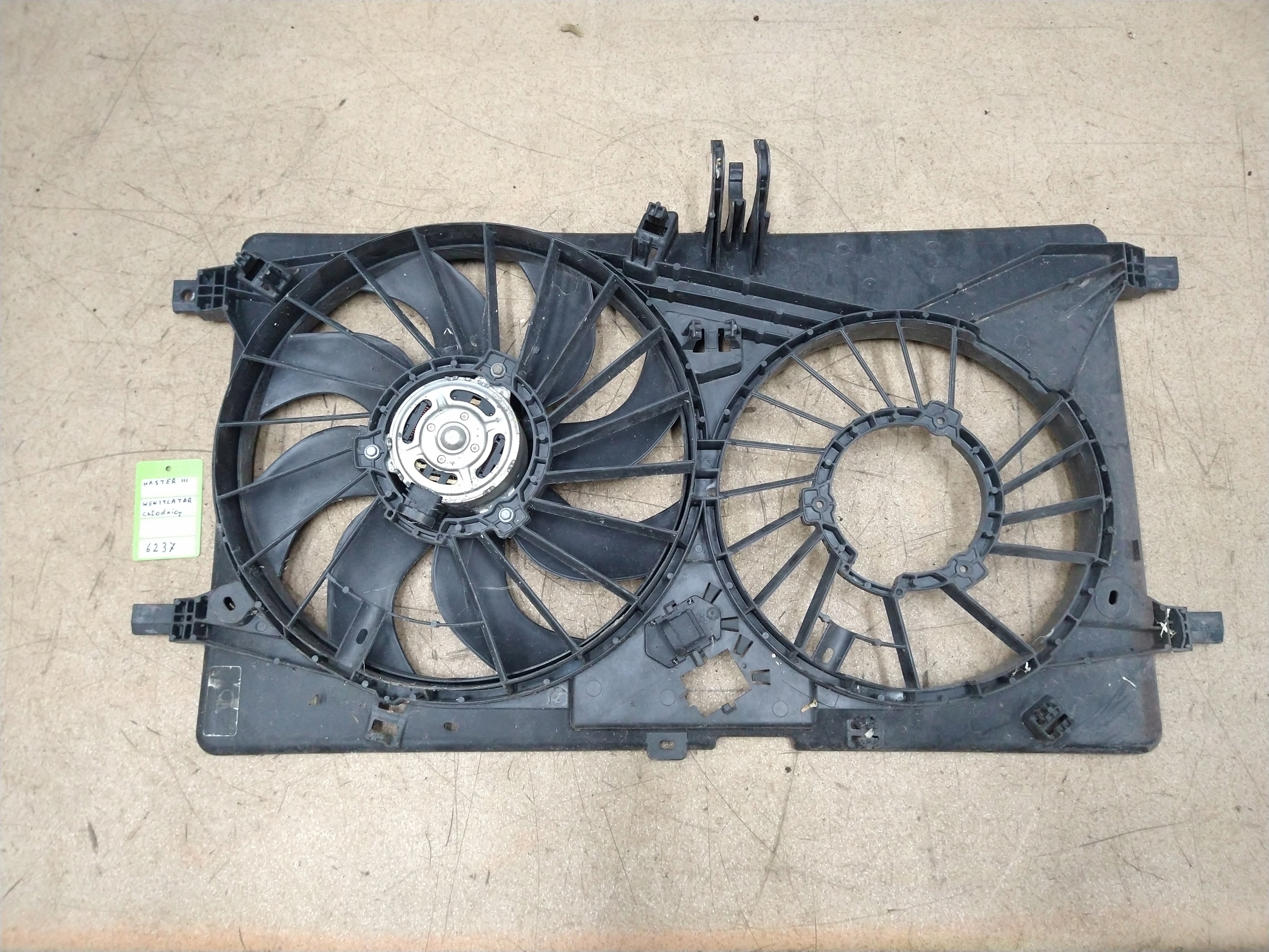 ВЕНТИЛЯТОР РАДИАТОРА RENAULT MASTER III 2.3 DCI