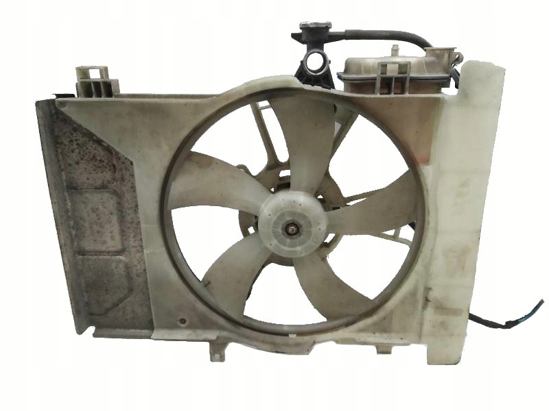 Вентилятор радиатора Toyota Yaris II (2005-2011)
