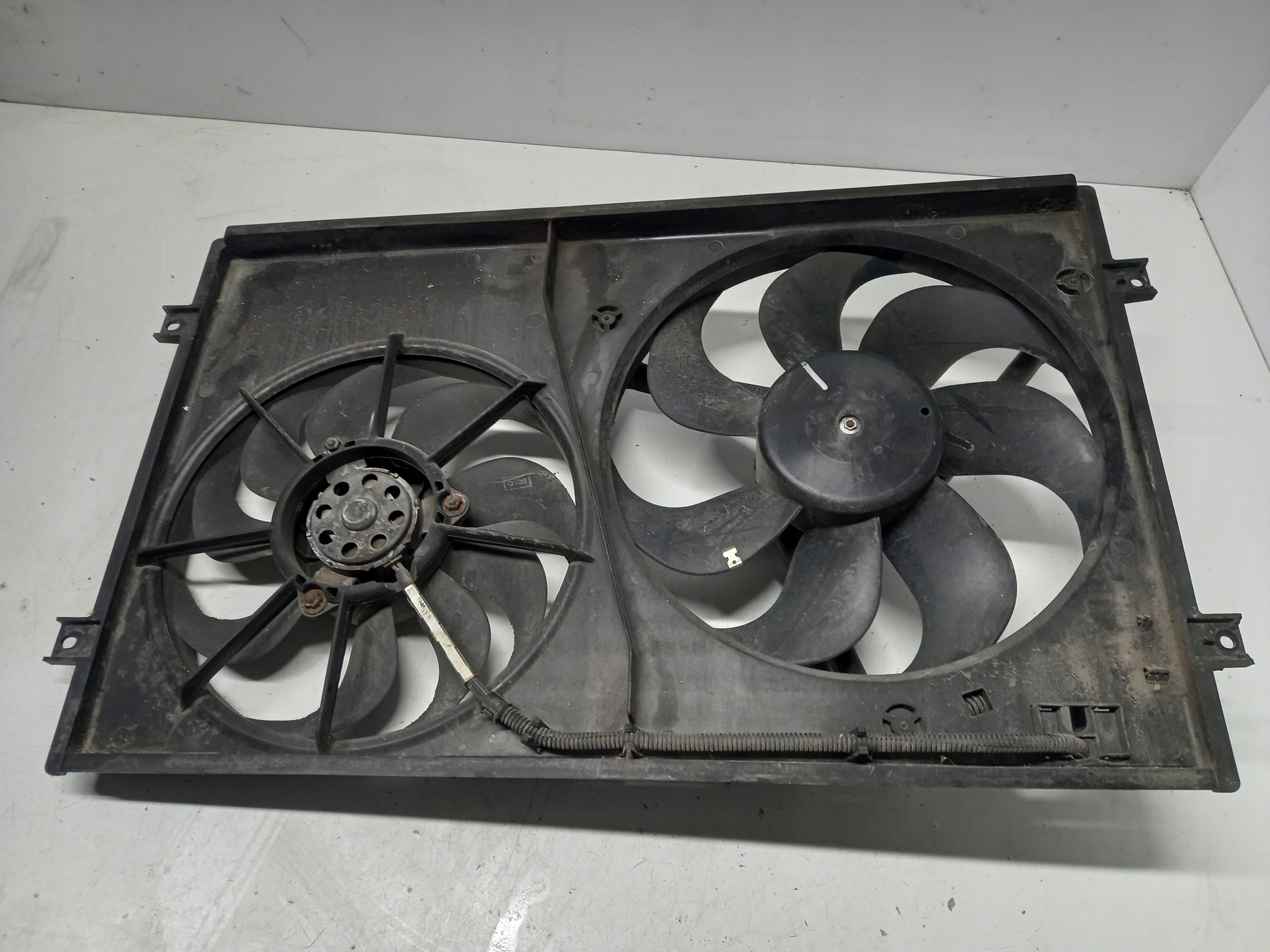 ВЕНТИЛЯТОР РАДІАТОРА VW GOLF IV 1.9 TDI 1J0121207H