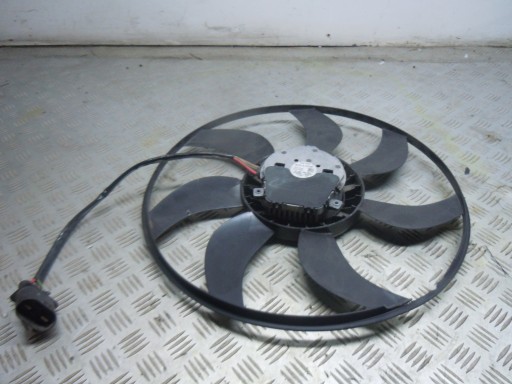 ВЕНТИЛЯТОР РАДІАТОРА VW SKODA AUDI 5Q0121203DD