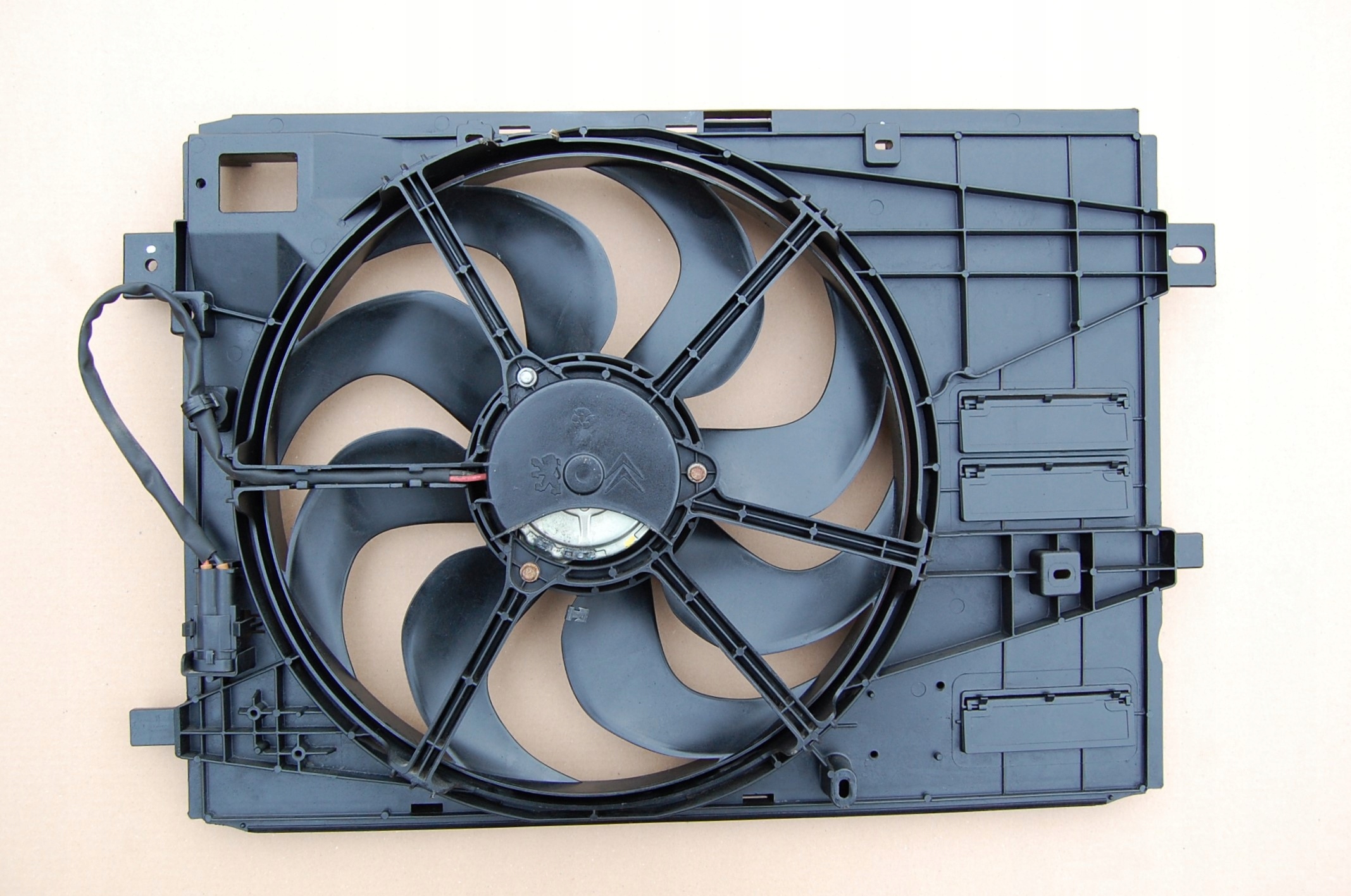 9806313880 9806313280 - Вентилятор CITROEN C4 SPACETOURER 2018-