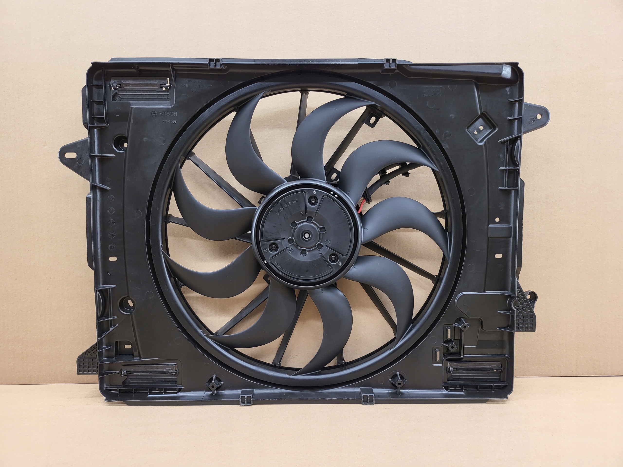 LX61-8C607-BC LX618C607BC - ВЕНТИЛЯТОР ОХЛАЖДЕНИЯ FORD KUGA III MK3 2.5 FHEV 2.5 HYBRID