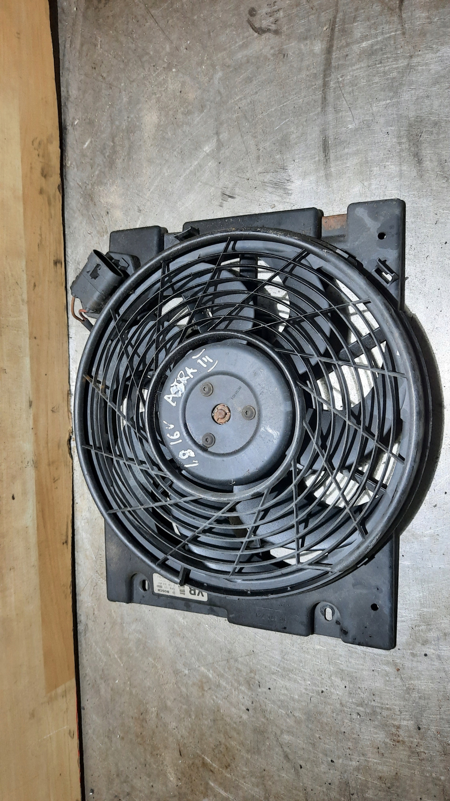 ВЕНТИЛЯТОР КОНДИЦИОНЕРА ASTRA G ZAFIRA A 9133063