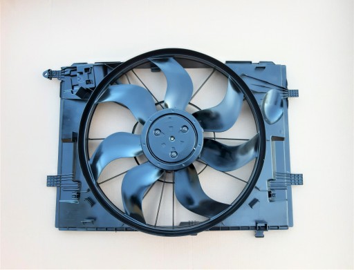 Вентилятор MERCEDES E 238 A238 C238 A0999062100