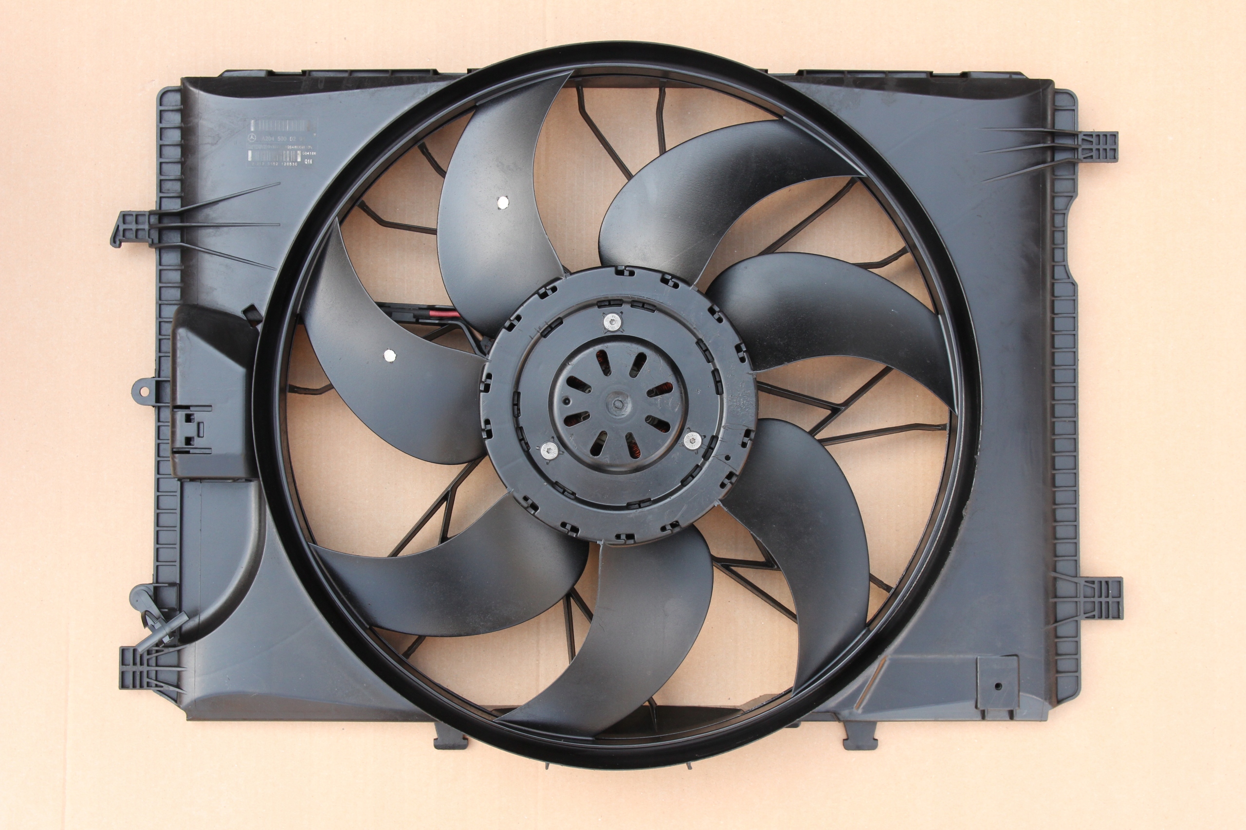 A2045000293 2045000293 - Вентилятор MERCEDES SLC SLK W172 R172 600 Вт