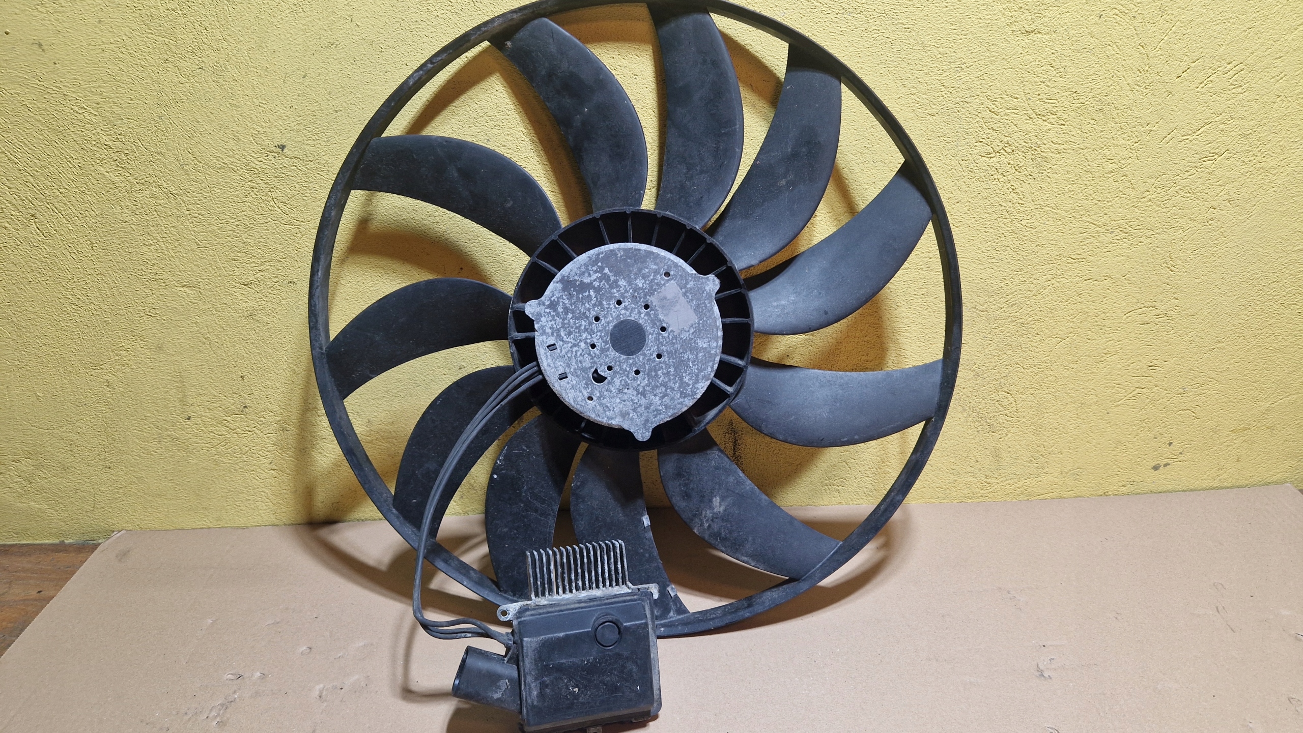 Вентилятор Мерседес в220 850 Ватт в 211 3,2 КДІ 3,5