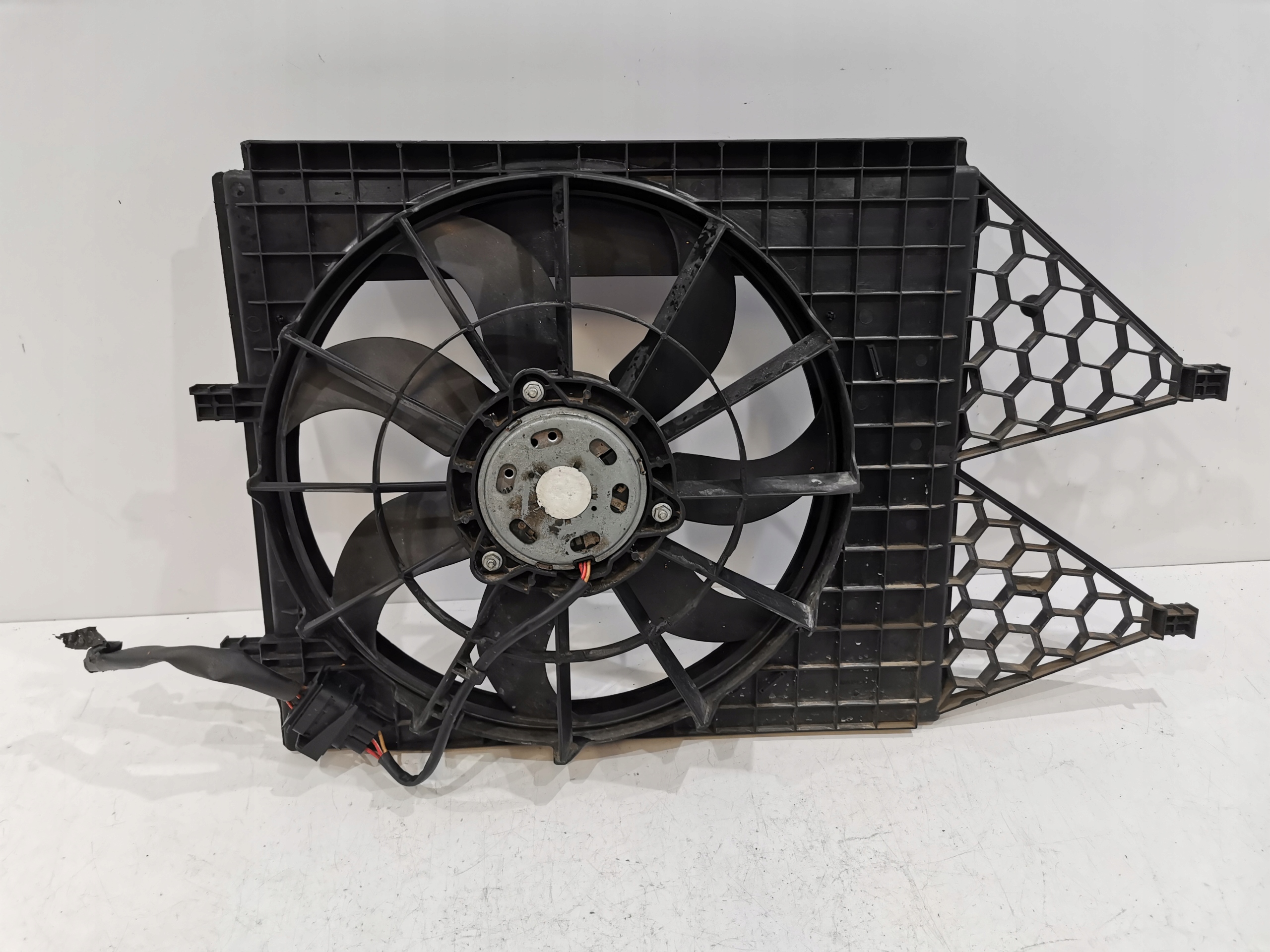 6R0121207 6R0.121.207 - ВЕНТИЛЯТОР ОХОЛОДЖЕННЯ VW POLO V 6R SEAT IBIZA IV 1.2 1.4 1.6