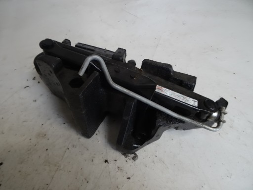 КАРТРИДЖ ЗАПАСНОГО КОЛЕСА RENAULT MEGANE III 1.6 16V