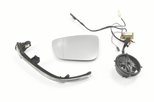 7498161 7955143 - Вставка дзеркала лівий світлодіодний модуль BMW G20 G22 G42 G82