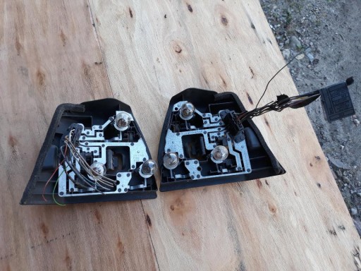 8364925 - ВСТАВКА ДЕРЖАТЕЛЬ ЛАМПЫ РОЗЕТКА ЗАДНЯЯ ПРОБКА BMW E46 СЕДАН ЛЕВАЯ ПРАВАЯ