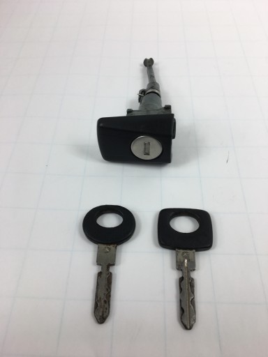 W124 1985-1989 - Вставка двері замок 2 ключа автомобіля Мерседес В124 85-89 вузька смуга права ліва