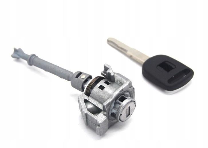 72185-TR0-A01 - ВСТАВКА ЗАМКА ДВЕРИ ДЛЯ HONDA CIVIC CRV 2012-2015 CR-V