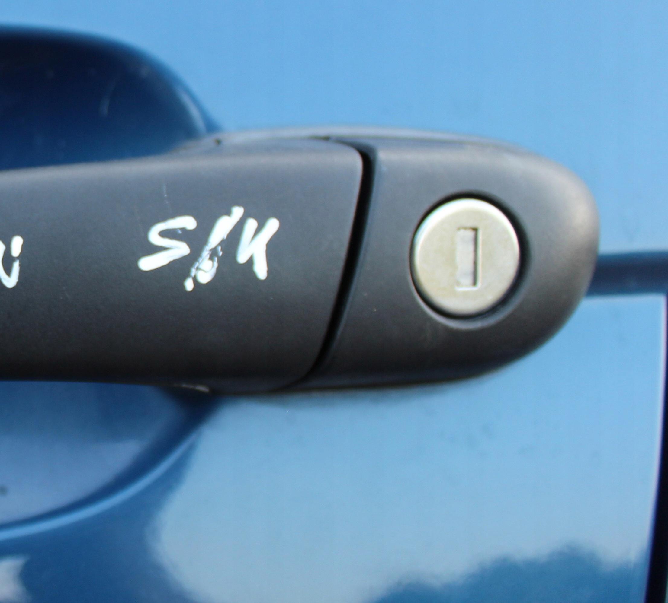 Вставка замка дверной ручки ПД л BMW E46 LIFT S / K