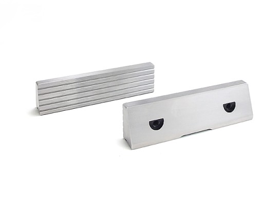 Вставки щелепи 125мм рифлені для лещат 2пкс.