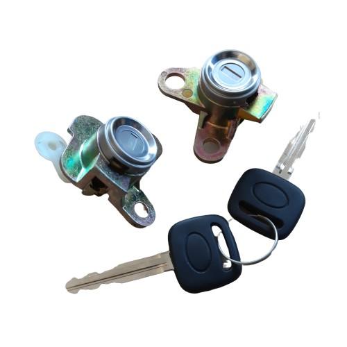 69051/2-12490 - Вставки замок вставка двери для TOYOTA COROLLA E11 97-