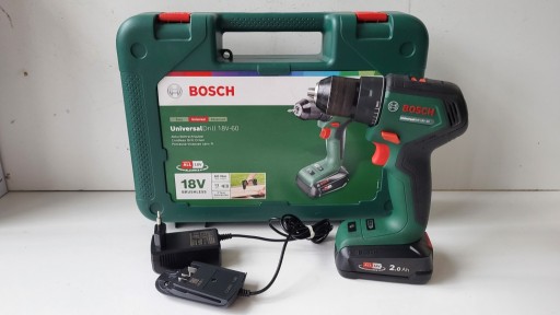 Шуруповерт BOSCH UNIVERSALDRILL 18V-60 с зарядным устройством AKU 2.0 Ah 18V