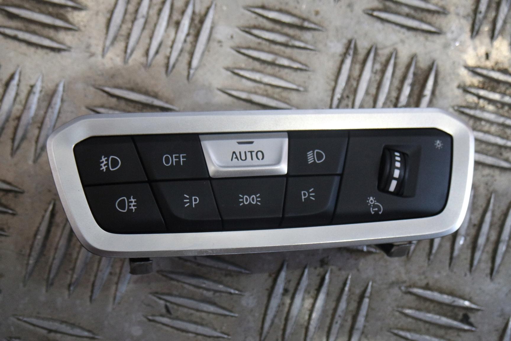 Выключатель фар BMW X5 X6 G05 G06 5A16B04