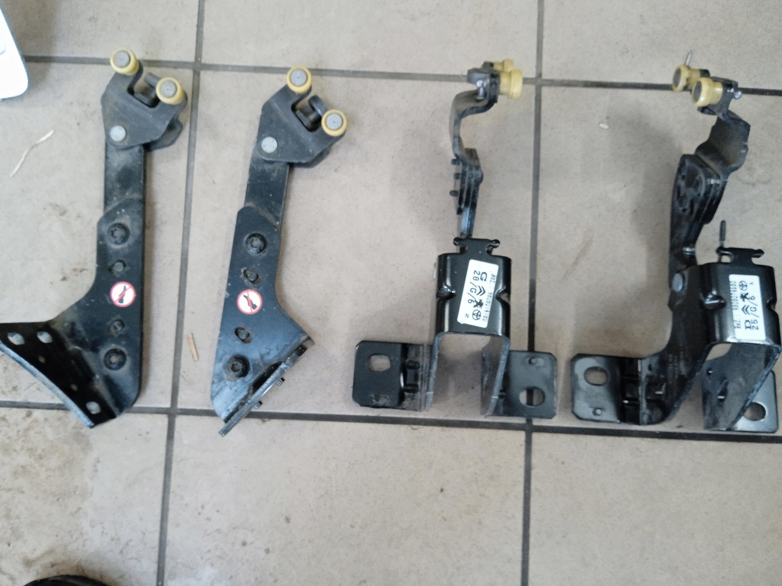 9808074780 - ТЕЛЕЖКА ДЛЯ РАЗДВИЖНЫХ ДВЕРЕЙ TRAVELLER PROACE