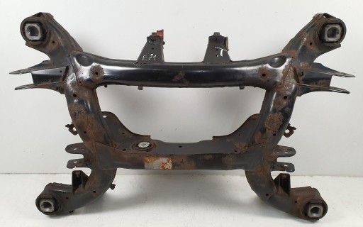 Коляска санки балка траверса задня bmw x6 e71 4.4 v8