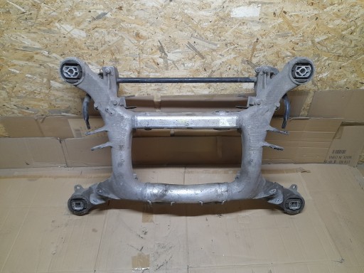 6866423 - Прогулочная коляска bmw 5 g31 сзади.