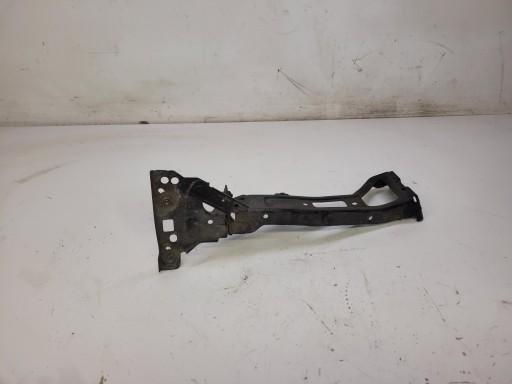 Кронштейн крила лівий AUDI A4 B9 8W0821135B