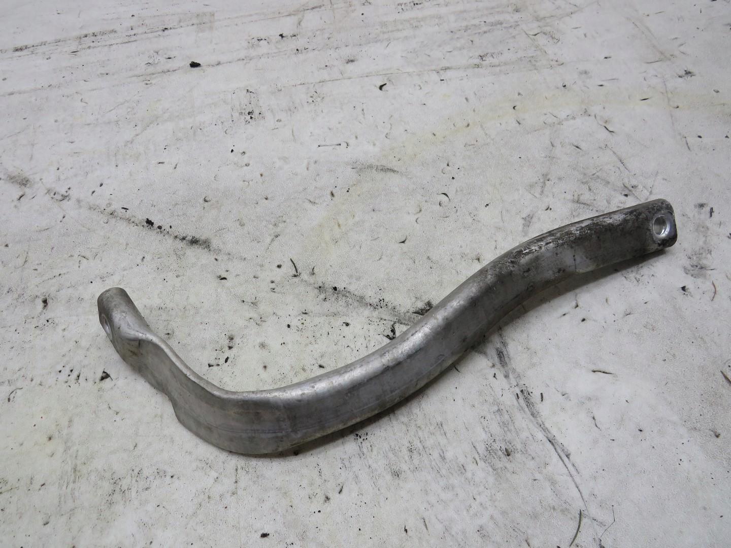 Кронштейн крила лівий AUDI A8 D4 4H 4H0821259C