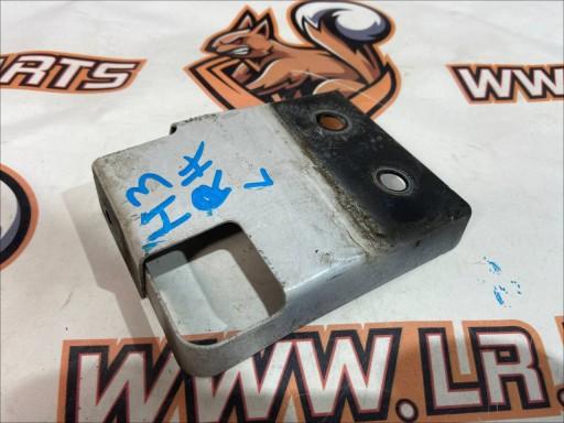 T4A6046 - Кронштейн крила лівий JAGUAR X761 HK83-16A143-AB