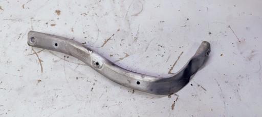 Кронштейн крыла правый AUDI A8 D4 4H0821260C