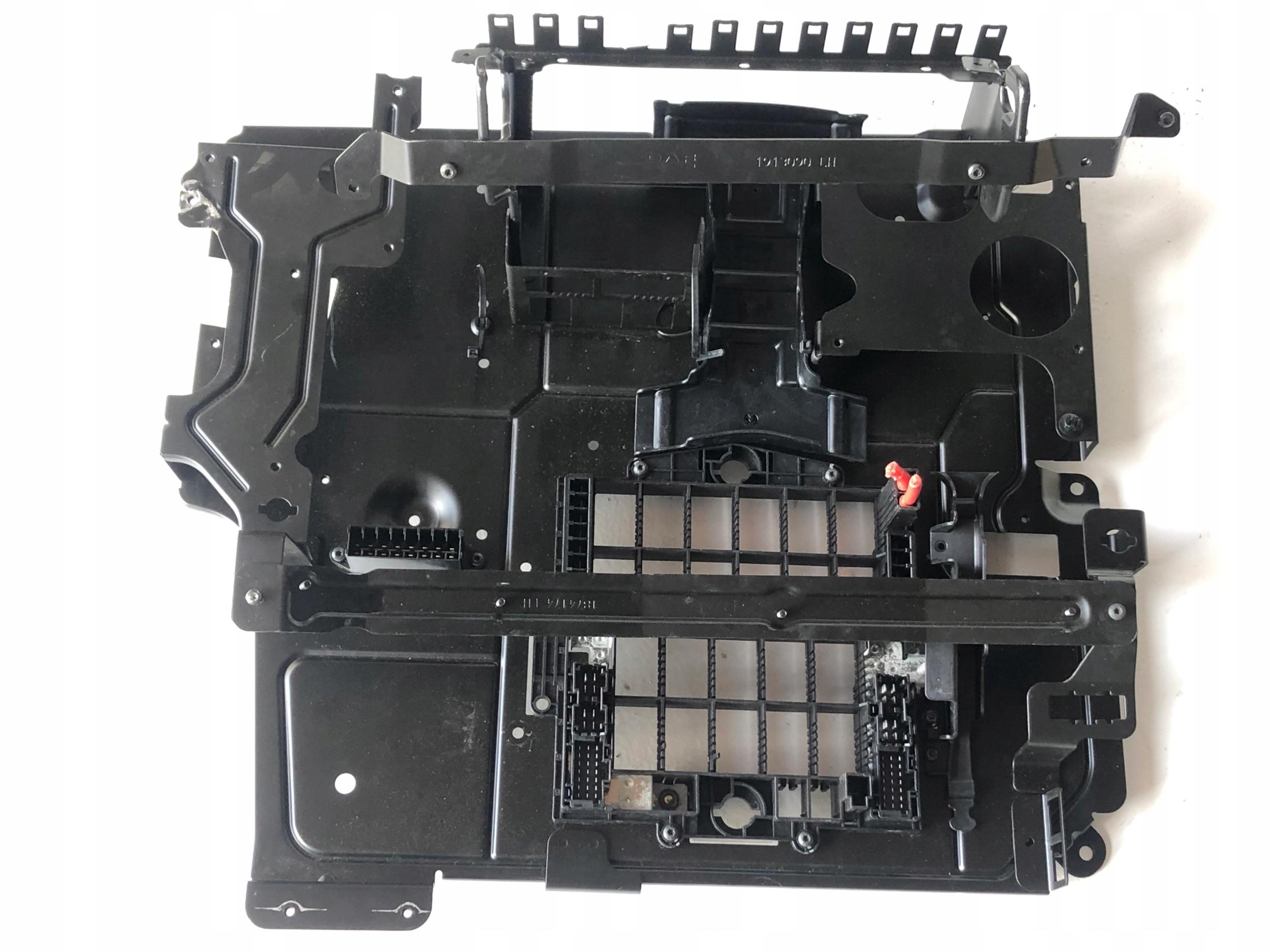 КРОНШТЕЙН ДЛЯ УСТАНОВКИ КАБИНЫ DAF 106 EURO6 1913088